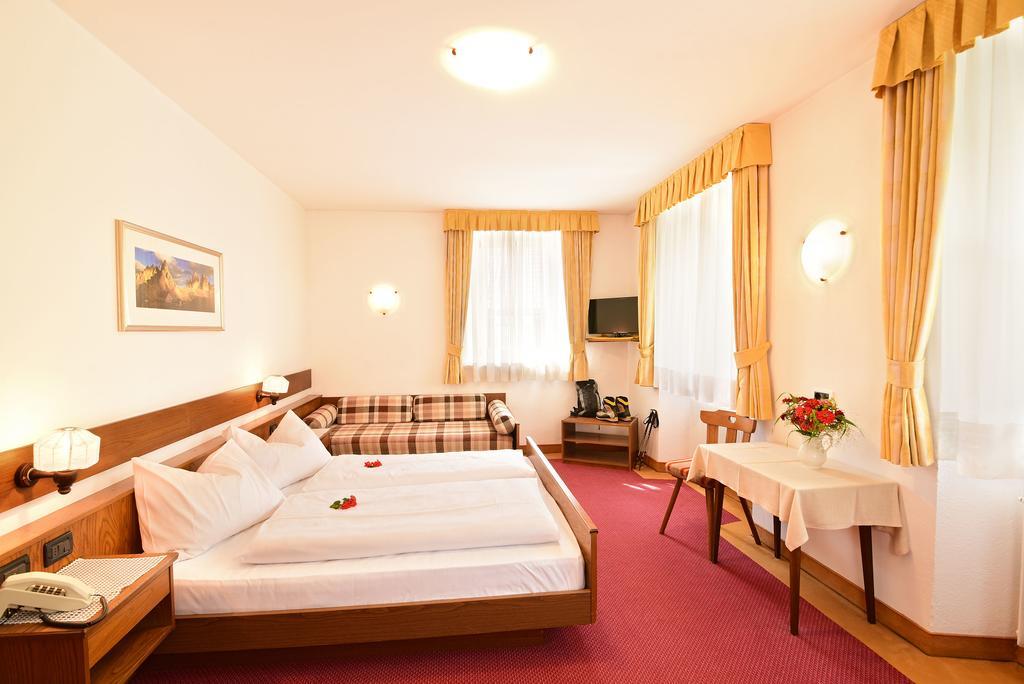 River Hotel Post Chienes Εξωτερικό φωτογραφία